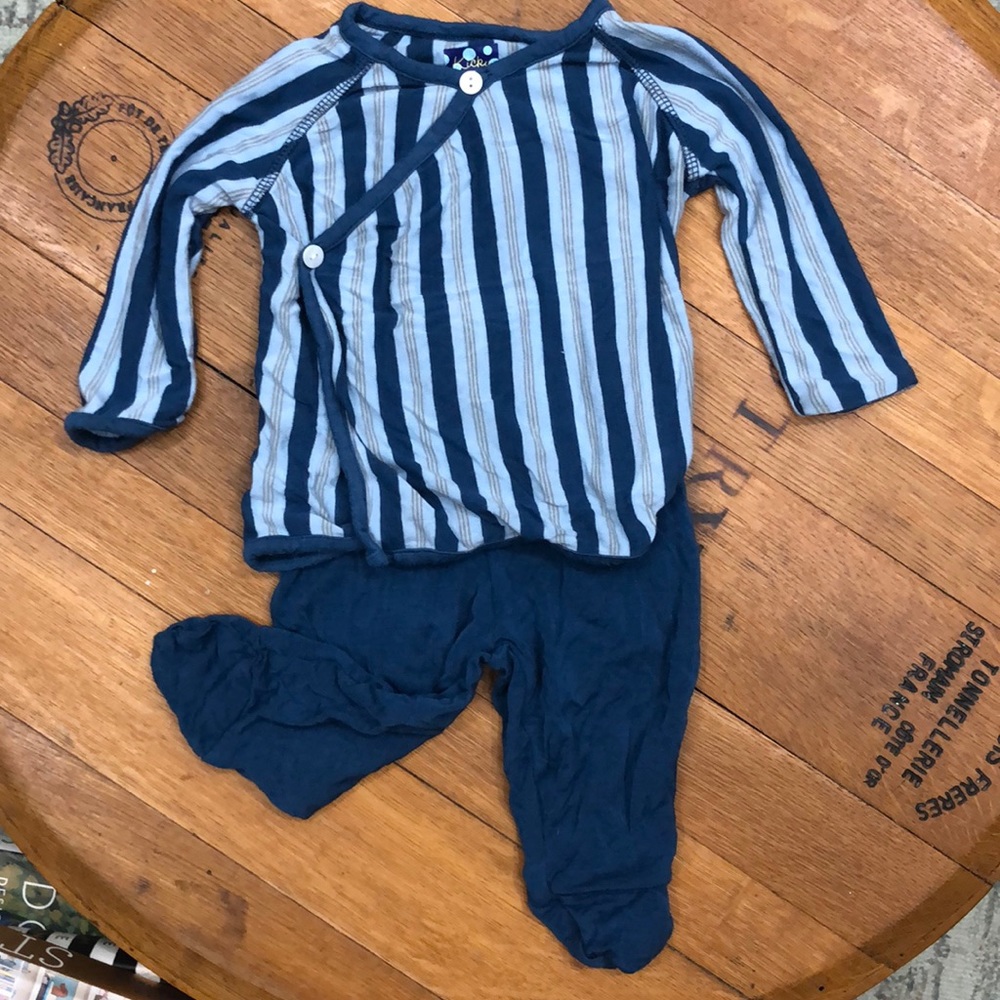 KICKEE PANTS SHIRT AND PANTS! LIKE NEW CONDITION!